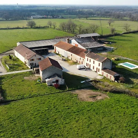 بيت للعطل Le Grand De La Bredanchere Lathus St Remy