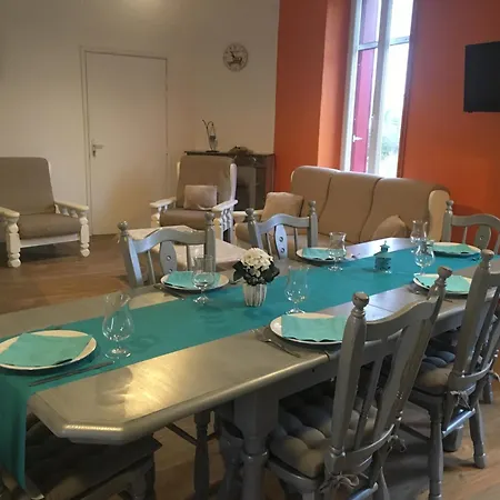 Le Grand De La Bredanchere بيت للعطل Lathus St Remy
